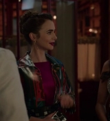 Emily_in_Paris_S02E06_WEBRip_x264-ION10_1260.jpg