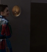 Emily_in_Paris_S02E06_WEBRip_x264-ION10_1298.jpg