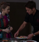 Emily_in_Paris_S02E06_WEBRip_x264-ION10_1305.jpg