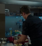 Emily_in_Paris_S02E06_WEBRip_x264-ION10_1558.jpg