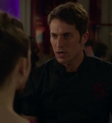 Emily_in_Paris_S02E06_WEBRip_x264-ION10_1600.jpg