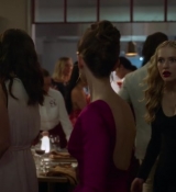 Emily_in_Paris_S02E06_WEBRip_x264-ION10_1627.jpg
