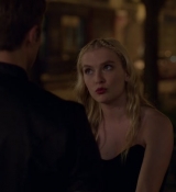 Emily_in_Paris_S02E06_WEBRip_x264-ION10_1696.jpg