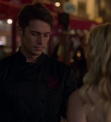 Emily_in_Paris_S02E06_WEBRip_x264-ION10_1700.jpg