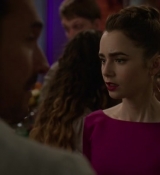 Emily_in_Paris_S02E06_WEBRip_x264-ION10_1748.jpg