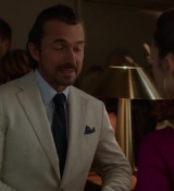 Emily_in_Paris_S02E06_WEBRip_x264-ION10_1750.jpg