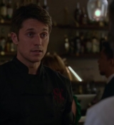 Emily_in_Paris_S02E06_WEBRip_x264-ION10_1838.jpg