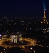 Emily_in_Paris_S02E06_WEBRip_x264-ION10_1864.jpg