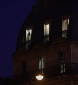 Emily_in_Paris_S02E06_WEBRip_x264-ION10_1869.jpg
