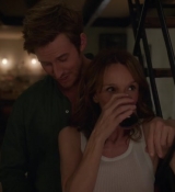 Emily_in_Paris_S02E06_WEBRip_x264-ION10_1887.jpg
