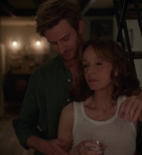 Emily_in_Paris_S02E06_WEBRip_x264-ION10_1935.jpg