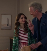 Emily_in_Paris_S02E06_WEBRip_x264-ION10_2032.jpg