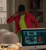 Emily_in_Paris_S02E06_WEBRip_x264-ION10_2044.jpg