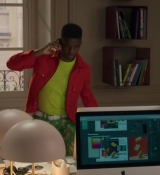 Emily_in_Paris_S02E06_WEBRip_x264-ION10_2045.jpg
