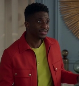 Emily_in_Paris_S02E06_WEBRip_x264-ION10_2182.jpg