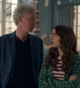 Emily_in_Paris_S02E06_WEBRip_x264-ION10_2194.jpg