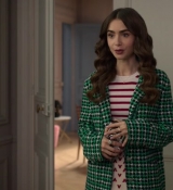 Emily_in_Paris_S02E06_WEBRip_x264-ION10_2221.jpg