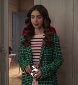 Emily_in_Paris_S02E06_WEBRip_x264-ION10_2234.jpg