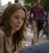Emily_in_Paris_S02E06_WEBRip_x264-ION10_2561.jpg