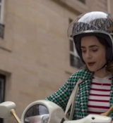 Emily_in_Paris_S02E06_WEBRip_x264-ION10_2672.jpg