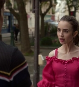 Emily_in_Paris_S02E07_WEBRip_x264-ION10_0166.jpg