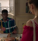 Emily_in_Paris_S02E07_WEBRip_x264-ION10_0256.jpg