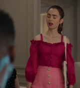 Emily_in_Paris_S02E07_WEBRip_x264-ION10_0269.jpg