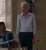 Emily_in_Paris_S02E07_WEBRip_x264-ION10_0287.jpg