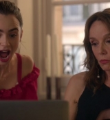 Emily_in_Paris_S02E07_WEBRip_x264-ION10_0390.jpg
