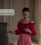 Emily_in_Paris_S02E07_WEBRip_x264-ION10_0412.jpg