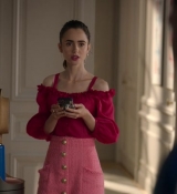 Emily_in_Paris_S02E07_WEBRip_x264-ION10_0432.jpg