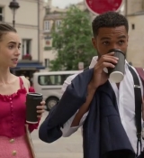 Emily_in_Paris_S02E07_WEBRip_x264-ION10_0710.jpg