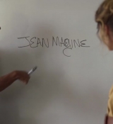 Emily_in_Paris_S02E07_WEBRip_x264-ION10_0823.jpg