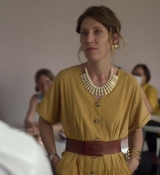 Emily_in_Paris_S02E07_WEBRip_x264-ION10_0836.jpg