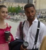 Emily_in_Paris_S02E07_WEBRip_x264-ION10_0909.jpg