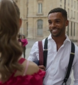 Emily_in_Paris_S02E07_WEBRip_x264-ION10_0937.jpg