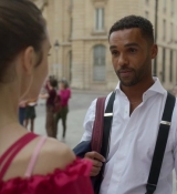 Emily_in_Paris_S02E07_WEBRip_x264-ION10_0943.jpg