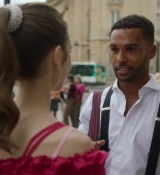 Emily_in_Paris_S02E07_WEBRip_x264-ION10_0965.jpg