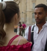 Emily_in_Paris_S02E07_WEBRip_x264-ION10_0980.jpg