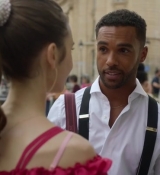 Emily_in_Paris_S02E07_WEBRip_x264-ION10_0984.jpg