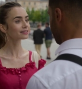 Emily_in_Paris_S02E07_WEBRip_x264-ION10_0989.jpg