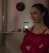 Emily_in_Paris_S02E07_WEBRip_x264-ION10_1048.jpg