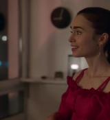 Emily_in_Paris_S02E07_WEBRip_x264-ION10_1070.jpg