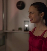 Emily_in_Paris_S02E07_WEBRip_x264-ION10_1073.jpg