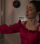 Emily_in_Paris_S02E07_WEBRip_x264-ION10_1076.jpg