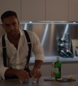 Emily_in_Paris_S02E07_WEBRip_x264-ION10_1118.jpg