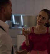 Emily_in_Paris_S02E07_WEBRip_x264-ION10_1201.jpg
