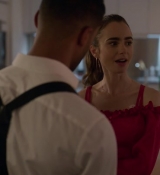 Emily_in_Paris_S02E07_WEBRip_x264-ION10_1237.jpg