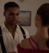 Emily_in_Paris_S02E07_WEBRip_x264-ION10_1264.jpg