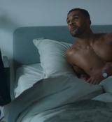 Emily_in_Paris_S02E07_WEBRip_x264-ION10_1511.jpg